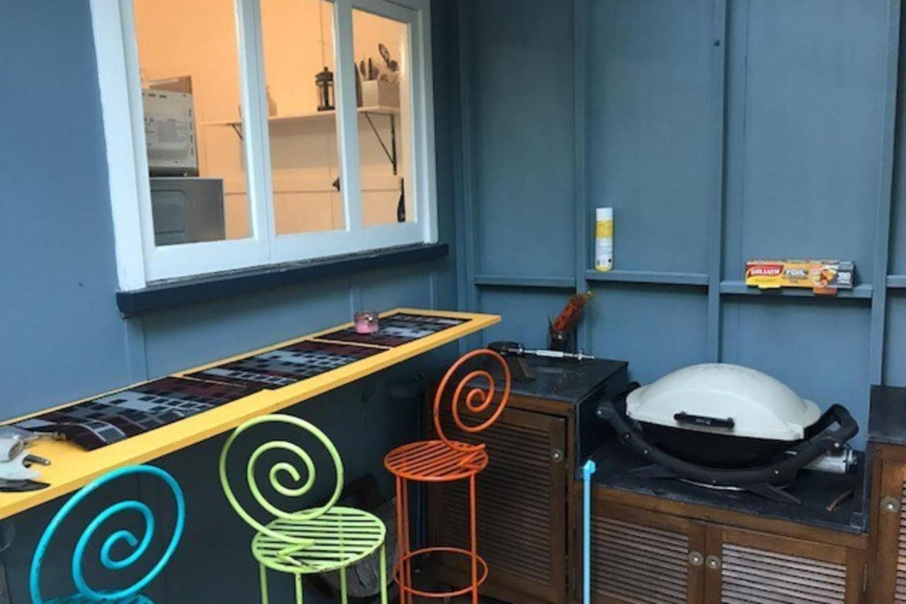Eclectic 1 Bedroom In The Heart Of Palm Beach Apartment